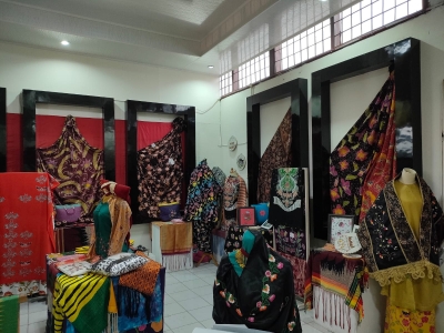 batik tulis dan cap - 